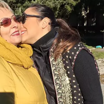 Andra a primit mâncare de la mama ei. I-a gătit salată boeuf | FOTO
