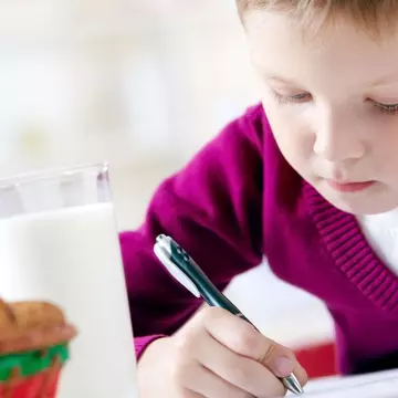 Scrisoarea emoționantă a unui băiețel către sora lui mai mare, care s-a mutat în alt oraș