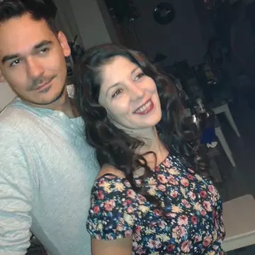 Razvan Simion si fosta sotie, împreuna de 1 Decembrie. S-au distrat de minune