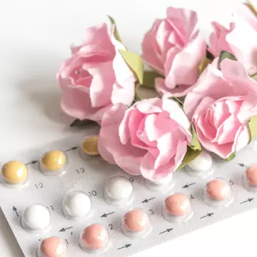 8 probleme de sănătate pe care le tratează pilula contraceptivă