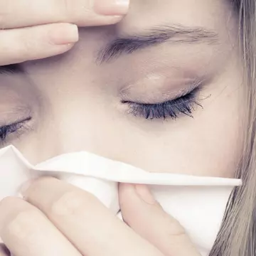 Femeia care este alergică la soțul ei. Nu stau nici măcar în aceeași cameră