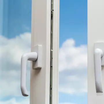 Ce trebuie să faci când geamurile termopan s-au deplasat