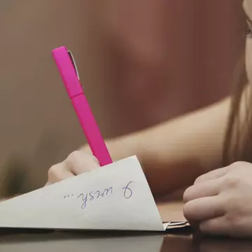 „A nu se deschide până în 2023” - Scrisoarea unei fetițe decedate către ea însăși a devenit virală pe Internet