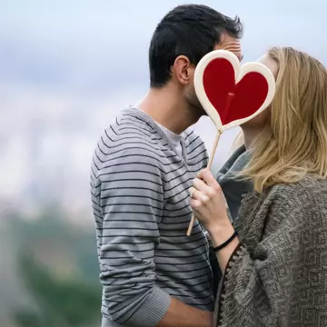 Idei de cadouri de lux pentru ea și el de Sfântul Valentin