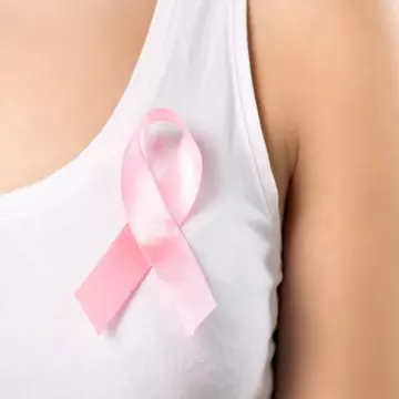 Trucul simplu care a ajutat-o pe o femeie să depisteze precoce cancerul la sân