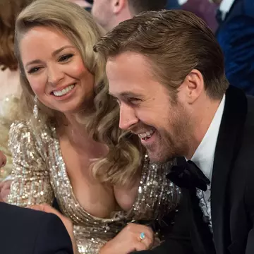 Ryan Gosling, însoțit de o blondă la Premiile Oscar