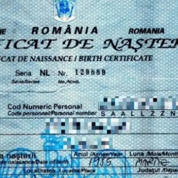 Sute de mii de români vor fi nevoiți să schimbe actele copiilor. Legea e aproape de a trece în Parlament