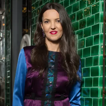 Laura Rotileanu si stilul sau glam