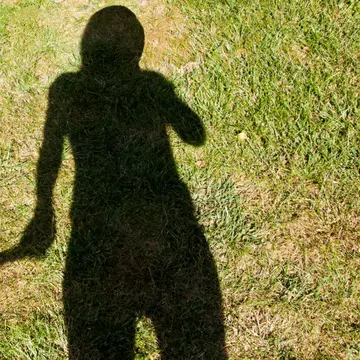 Din mamă și fiu au devenit tată și fiică. Cum s-a transformat o familie cu ajutorul operațiilor estetice