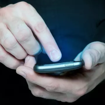 Cel mai amuzant schimb de replici dintre un tată și băiatul său. Ce i-a răspuns când l-a anunțat că va fi bunic
