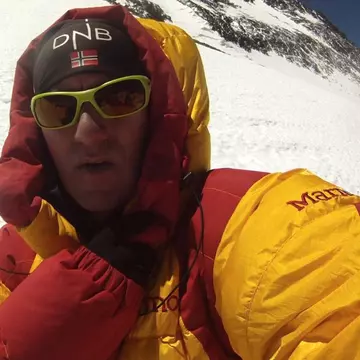 Horia Colibășanu a ajuns pe Everest, fără șerpași și fără oxigen suplimentar