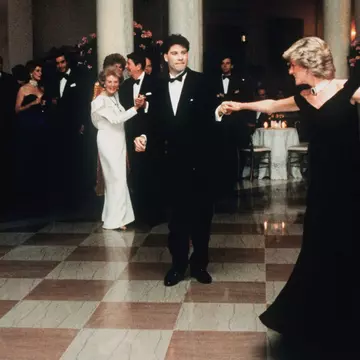 Povestea unui vals iconic. Prințesa Diana nu a vrut să danseze cu John Travolta în celebra fotografie