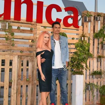 Andreea Bălan a venit la Unica Rooftop Party alături de soţul ei