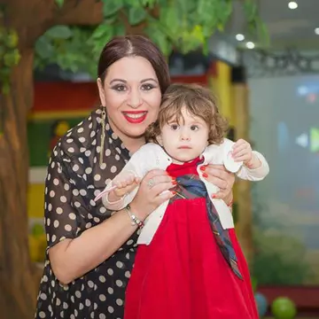 Oana Roman, Marius Elisei și Isabela