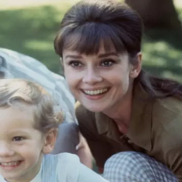 Cum arată descendenții celebrităților din secolul trecut