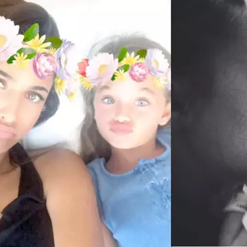 Antonia și fiica ei, în costume de baie identice. Imaginea care a făcut senzație