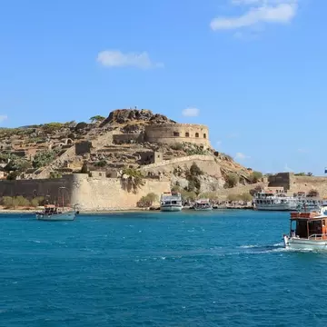 (P) Insula Creta, hotar între arhaic și modern