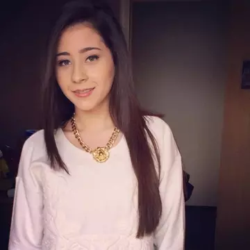 Cum arată iubitul lui Nicole Cherry