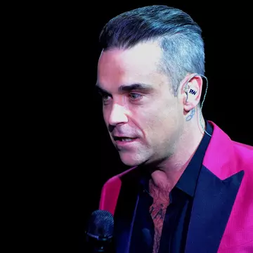 Vești proaste despre Robbie Williams. De ce și-a anulat turneul european