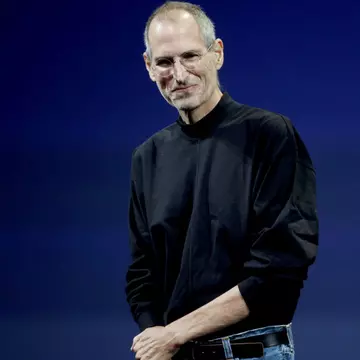 Motivul pentru care Steve Jobs le-a interzis angajaților să folosească expresia „din păcate”