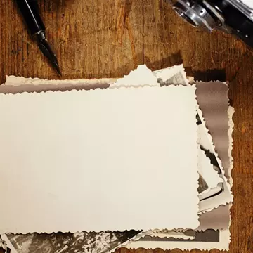 A plătit 2 dolari pe o fotografie veche, apoi a aflat că valorează milioane. Cine apare în imagine