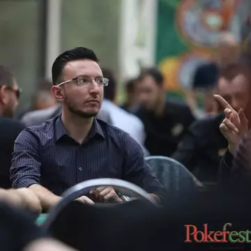 Povestea antrenorului român de poker!