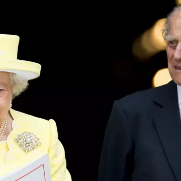 Regina Elisabeta și Prințul Philip marchează 70 de ani de căsnicie cu un nou portret oficial