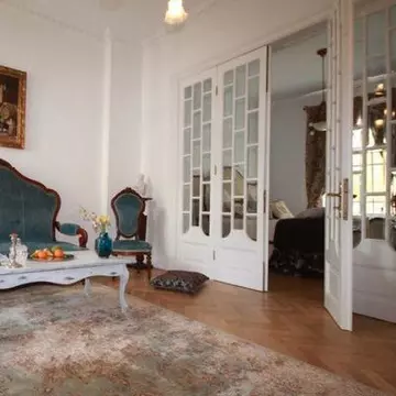 Cum arată cele mai frumoase apartamentele de lux din București cu aer aristocrat