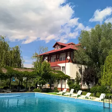 (P) Cele mai mici tarife la vacanțele în Delta Dunării 2018