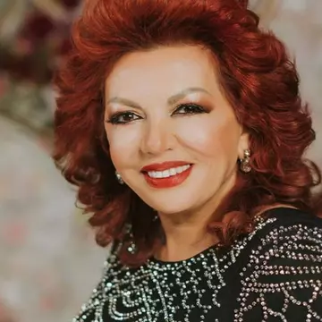 Carmen Harra prezice dezastre naturale în 2018 și o femeie la cârma României