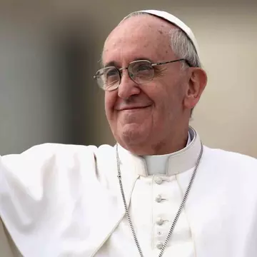Până acum ai spus-o greșit! Papa Francisc dezvăluie varianta corectă a rugăciunii "Tatăl Nostru"