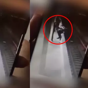 Prima fată atacată de criminala de la metrou a așteptat ore întregi pentru a da declarații
