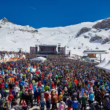 Distracție în Ischgl. Cum poți să te distrezi după o zi pe pârtie