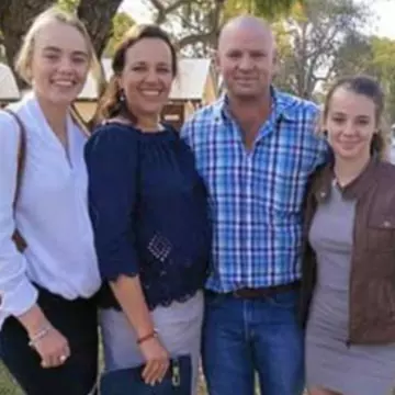 Ce decizie sfâșietoare au luat părinții unei adolescente care și-a curmat viața