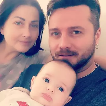 La doar 4 luni, fetița Gabrielei Cristea are cont pe rețelele de socializare