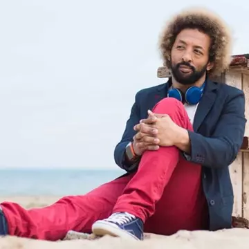 Cum arată fata lui Kamara. Are 18 ani și nu-i seamănă deloc