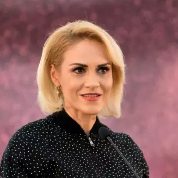 De ce s-a certat Gabriela Firea cu fiul ei vitreg