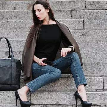 Hainele pe care nu trebuie să le porți niciodată. Pot cauza probleme grave de sănătate, inclusiv cancer