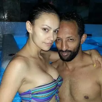Kamara și soția lui sunt în pragul divorțului