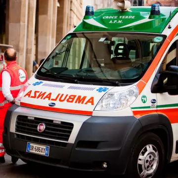 Un român din Italia a sunat la ambulanţă, dar riscă închisoarea. Cine era paramedicul
