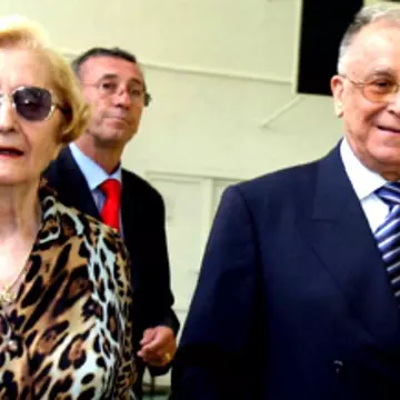 Nina Iliescu și-a făcut public talonul de pensie. Cât primește lunar soția lui Ion Iliescu
