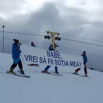 Exclusiv! A cerut-o de soție pe pârtia de schi!