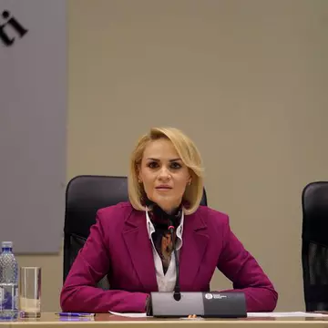 Școlile din București sunt închise luni și marți. Firea: „Este posibil să fie extinsă perioada”