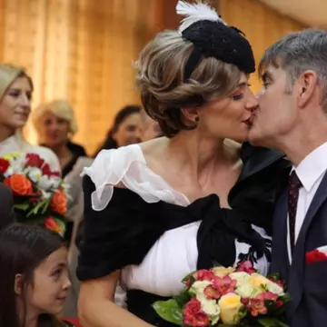 Roxana Ciuhulescu s-a căsătorit. Imagini de la fericitul eveniment