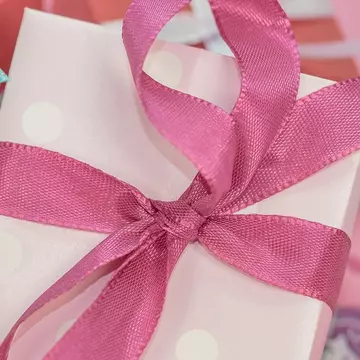 Cadouri de 8 martie pentru mame. Găsește-ți inspirația pentru darul de Ziua Internațională a Femeii