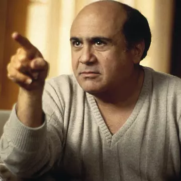 Cum arată Danny DeVito la 73 de ani