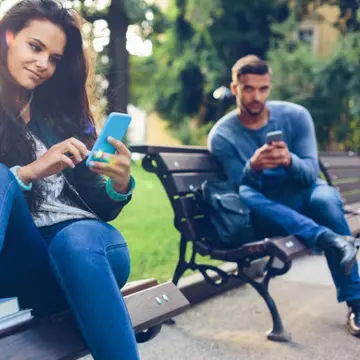 Ce a pățit o româncă după ce i-a scris soțului, pe Facebook, că îl părăsește