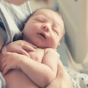 Un bebeluș din China s-a născut la patru ani de la moartea părinților