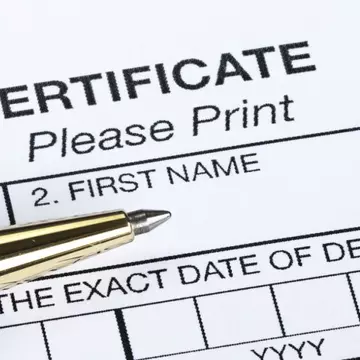 O femeie a fost declarată moartă de două ori în decursul a 20 de ani