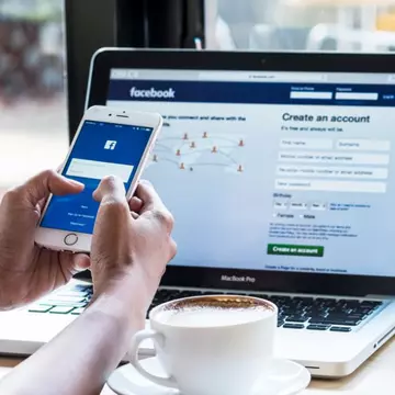 Ce se întâmplă dacă tastezi BFF pe Facebook. Parola NU trebuie schimbată!